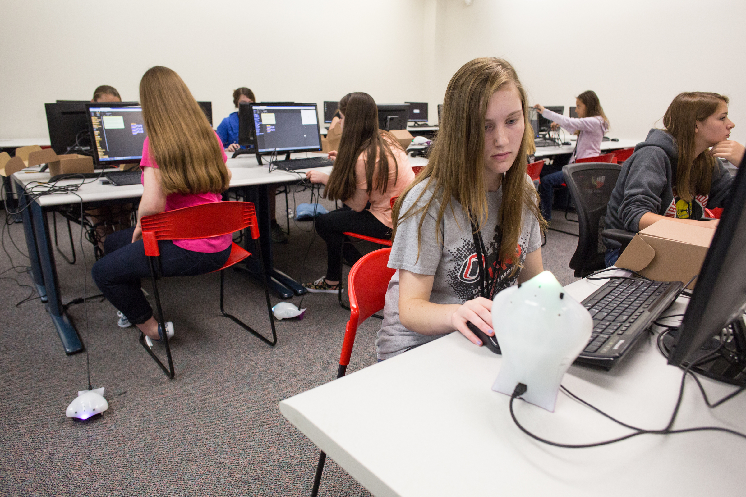 IT Event Brings 8th, 9th Grade Girls to UNO Campus | College of