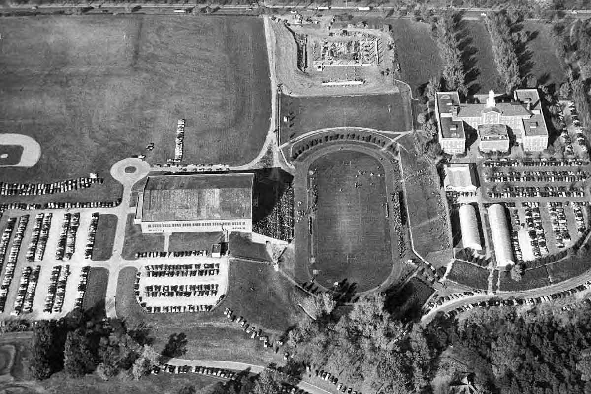 a black and white aerial photo showing the UNO campus in 1954