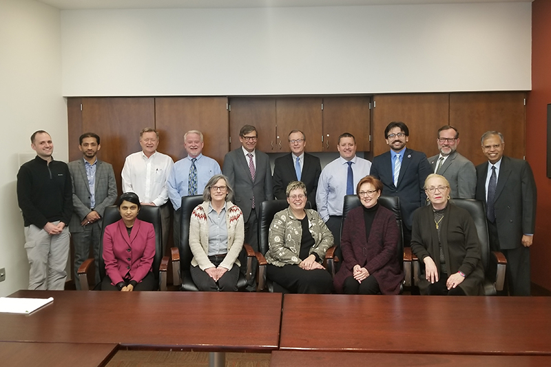 AUAF and UNO program teams.