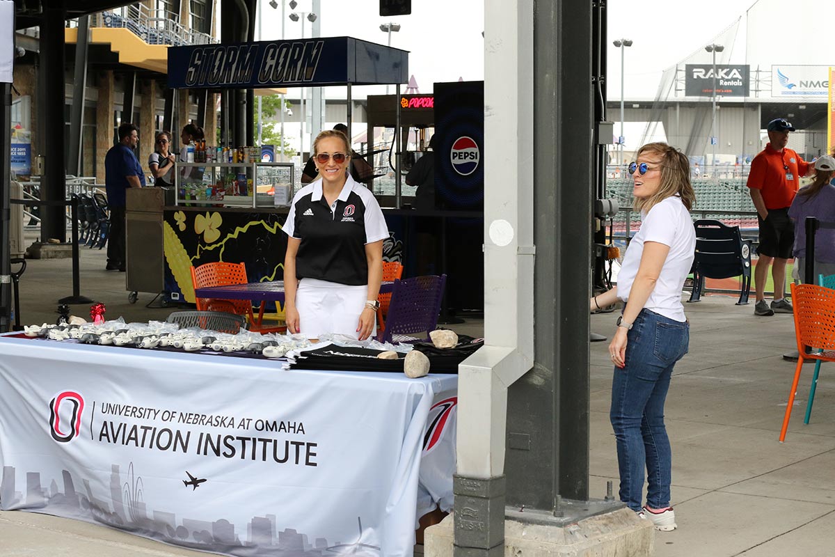 UNO Aviation Institute table